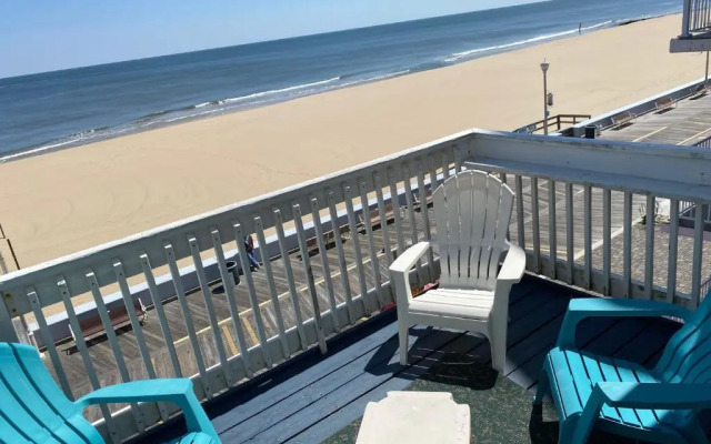 Boardwalk Terrace