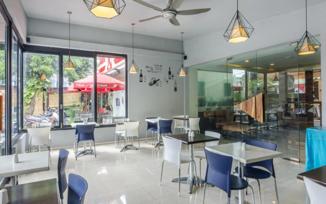 OYO 2854 COZY B&B Seminyak