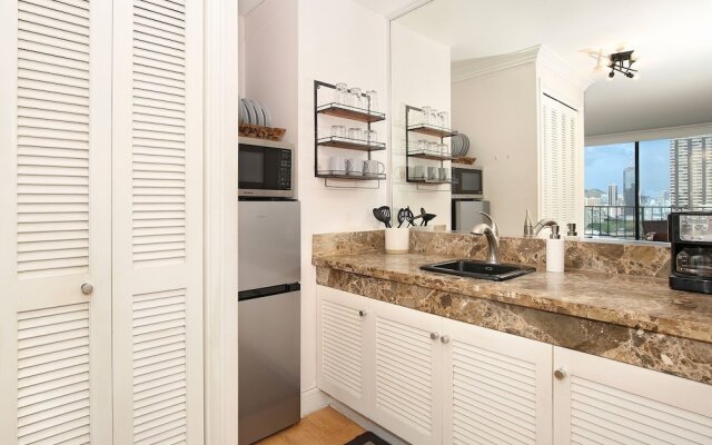 Oahu Royal Garden At Waikiki 1711 Condo