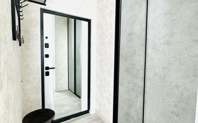 Апартаменты Apart Vl (Апарт ВЛ) на улице Прапорщика Комарова 34