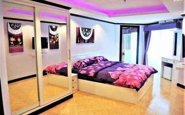 1 bed Luxury Condo Jomtien