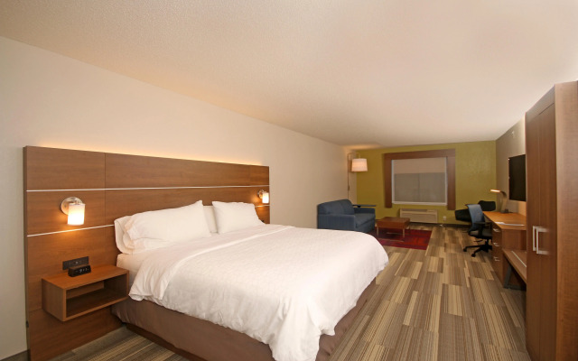 Holiday Inn Express Troutville by IHG