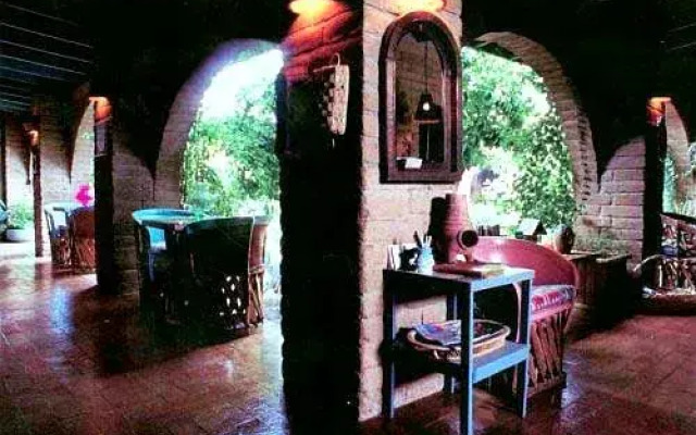 Casa Tierra Adobe Bed & Breakfast Inn