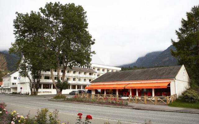 First Hotel Kinsarvik