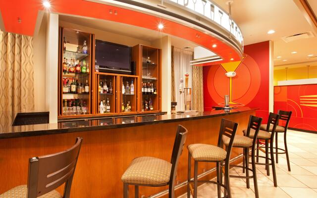 Holiday Inn Aurora North - Naperville by IHG