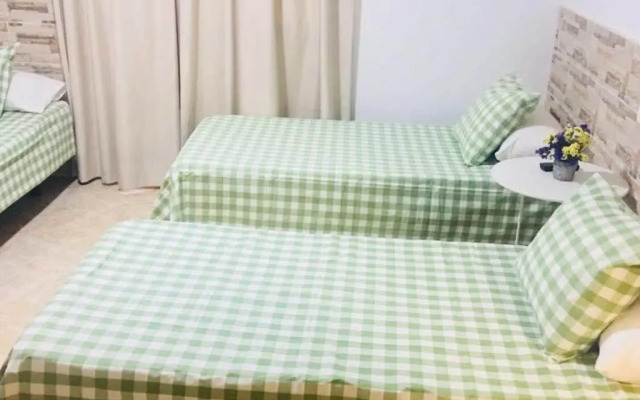 Hostal Residencia Cardona