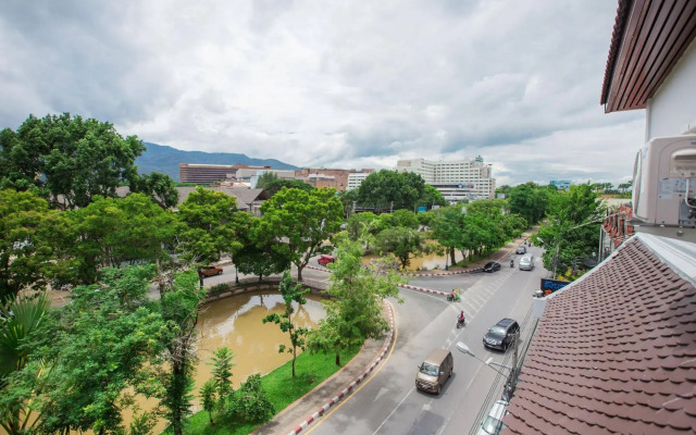 Chiang Roi 7 Days Inn