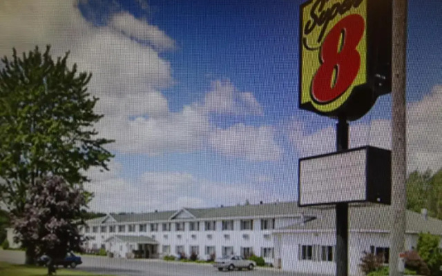 Super 8 Escanaba
