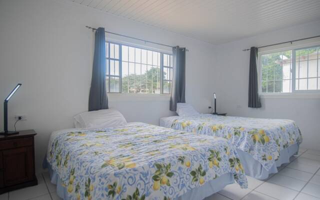 Aruban Home Close to Beach