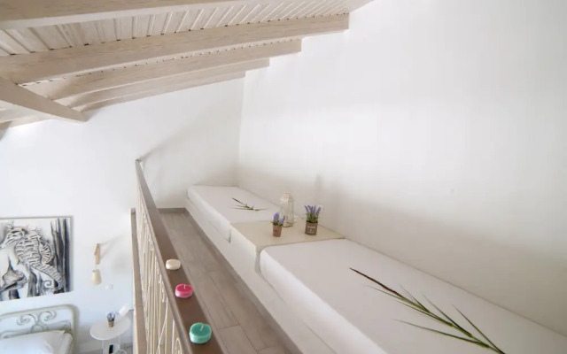 Mirsini Studios & Apartments