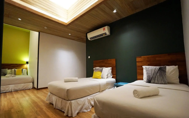 Chaos Boutique Hotel
