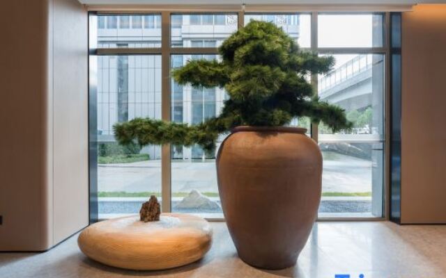 JI Hotel (Qingdao Qiche Beizhan Xianjiazhai Subway Station)