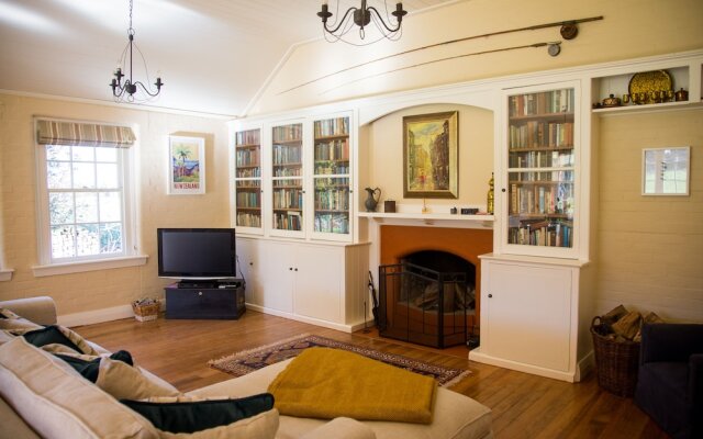 Coldstream Estate - The Whare