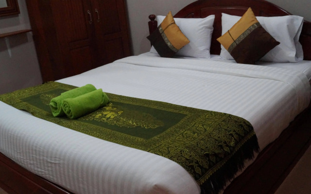 Phetphaylin Hotel