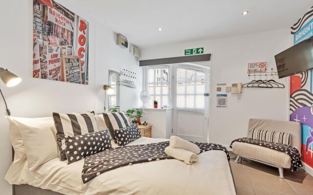 Brighton Getaways - Artist Studio