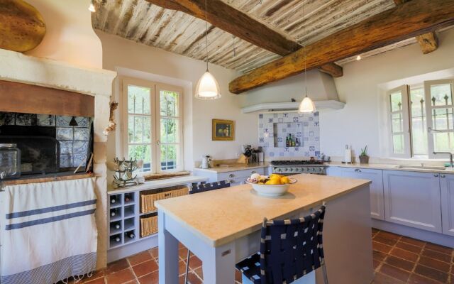 Chateauneuf Bellevue VI4062