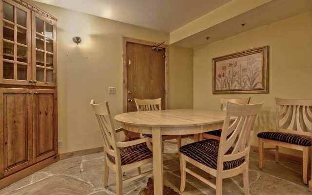 Empire Coalition #106 4 Bedroom Condo