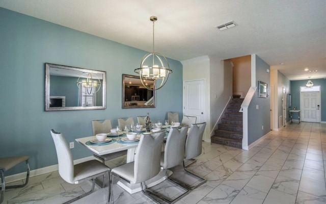 8BR ChampionsGate Pool Home w Theater