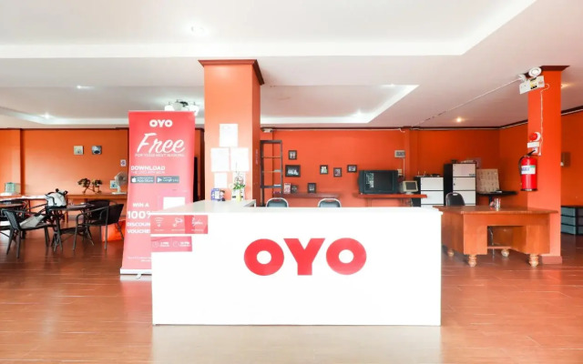 OYO 359 Golden Nakara Place (Vaccinated Staff)