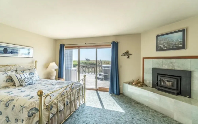 Daly's Oceanfront House