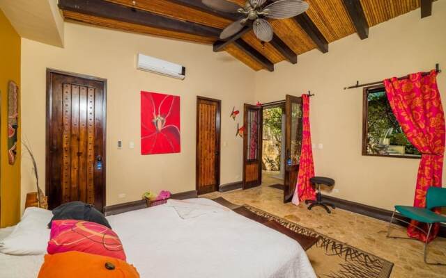 Villa Bougainvillea - Playa Flamingo - 3 Bedroom