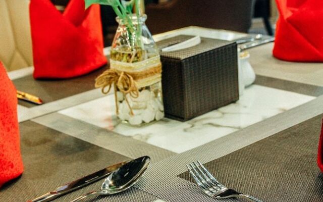 Top One Halong Hotel