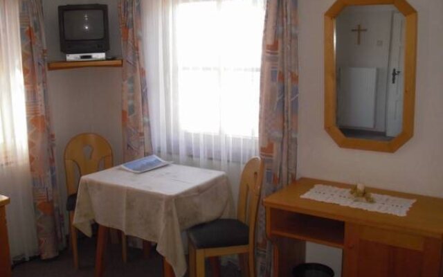 Pension Apart Cafe Erbhof