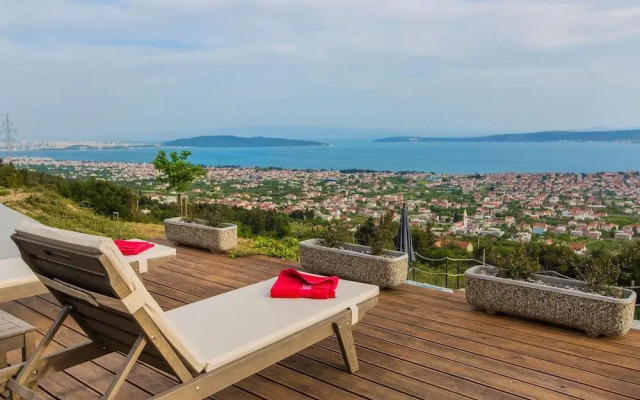 Luxury Villa Grand View