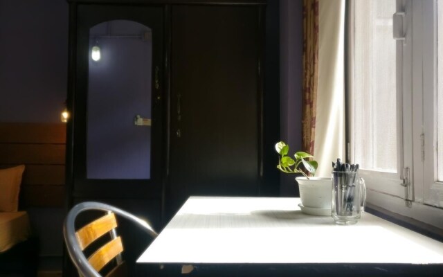 Sun Apartment & Guest House