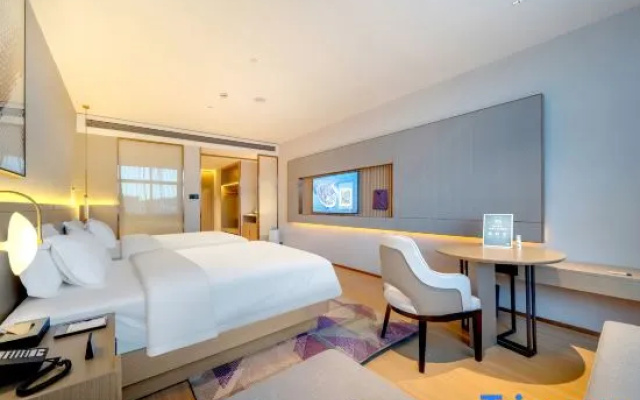 LAVANDE Hotel（Shangri-La High-Speed Railway Station ）
