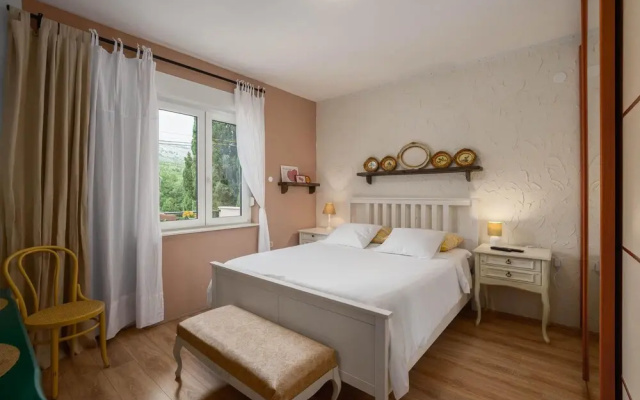 Awesome Home in Srinjine With 2 Bedrooms, Wifi and Heated Swimming Pool