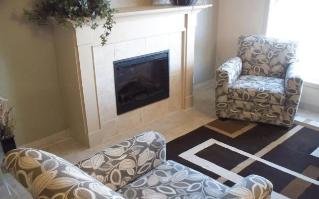 Super 8 Pincher Creek AB