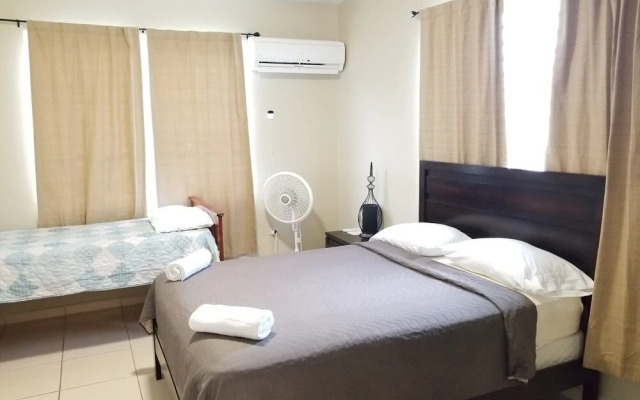 Colinas del Atlantico Vacational House 1st Floor