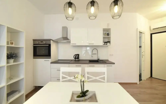First Choice Centar - Primorska