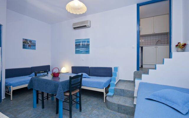 Blue Dolphin Antiparos Villas and Suites