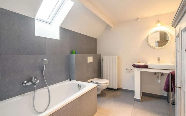 Luxurious Farmhouse near Forest in Anhee