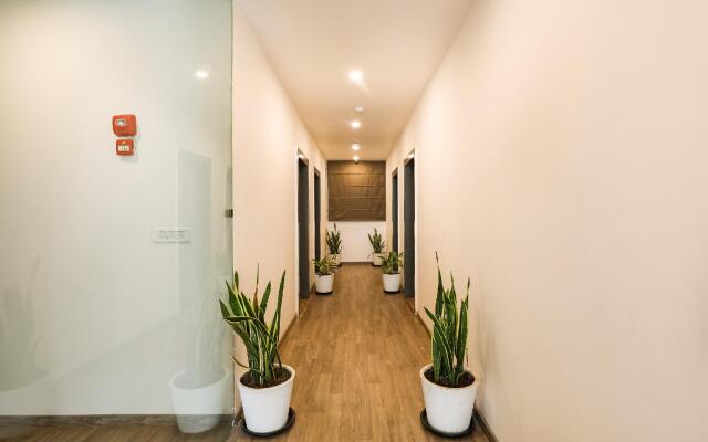 OYO Townhouse 340 Vijaynagar Oth