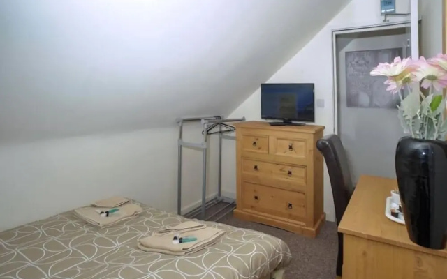 Riverside Hotel Bed and Breakfast