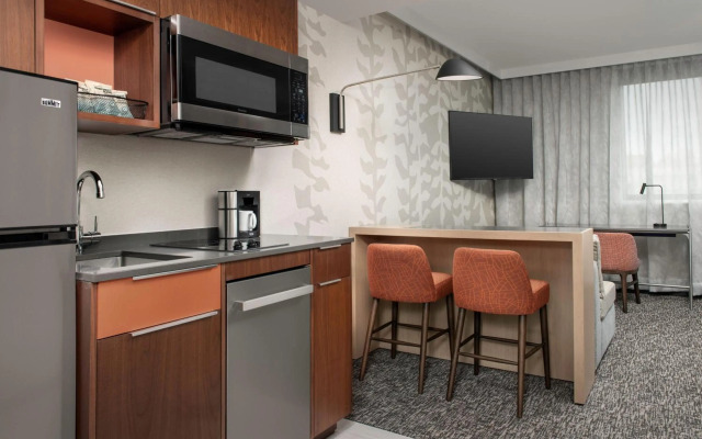 Residence Inn By Marriott New York Queens