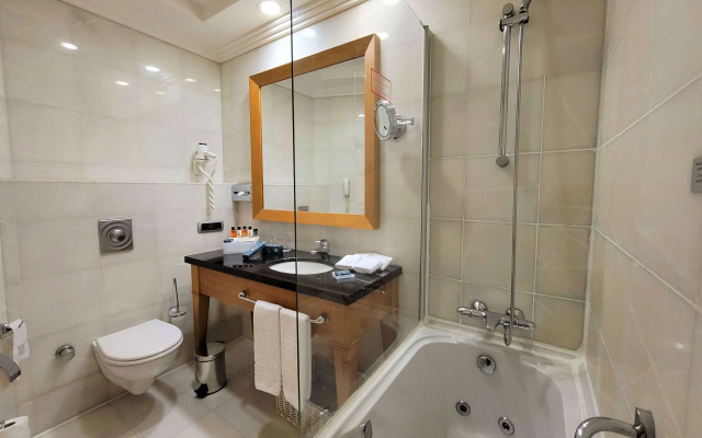 Wyndham Grand Izmir Ozdilek Thermal & Spa