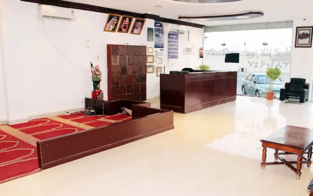 Al Eairy Furnished Apartments Qassim 4