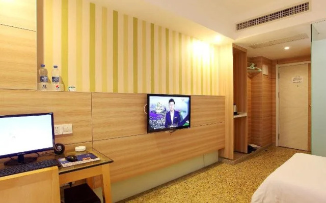 Yunqi Hotel