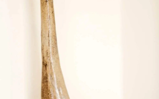 Veeve - Magnificent Marble Arch