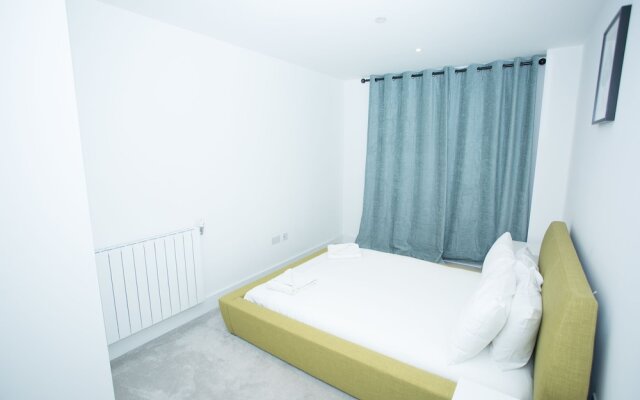 High view 2 Bedroom apt - Woolwich