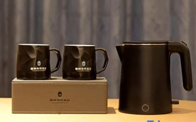 THUNDEROBOT Hotel (Kunming Beijing Road Yonghe Plaza)