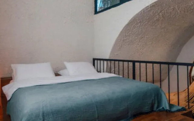 Feronia Suites