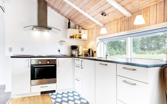 6 Person Holiday Home in Jerup