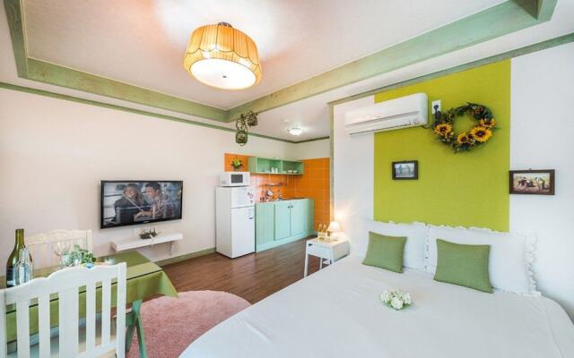 Tinkerbell Pension
