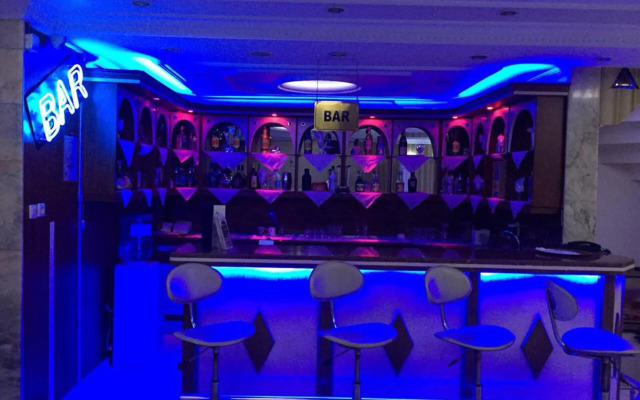 Grand Mark Hotel