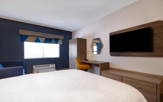 Holiday Inn Express & Suites Moab by IHG